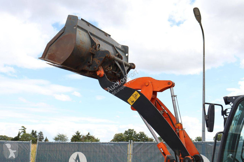 Pá carregadora Komatsu WA70-7
