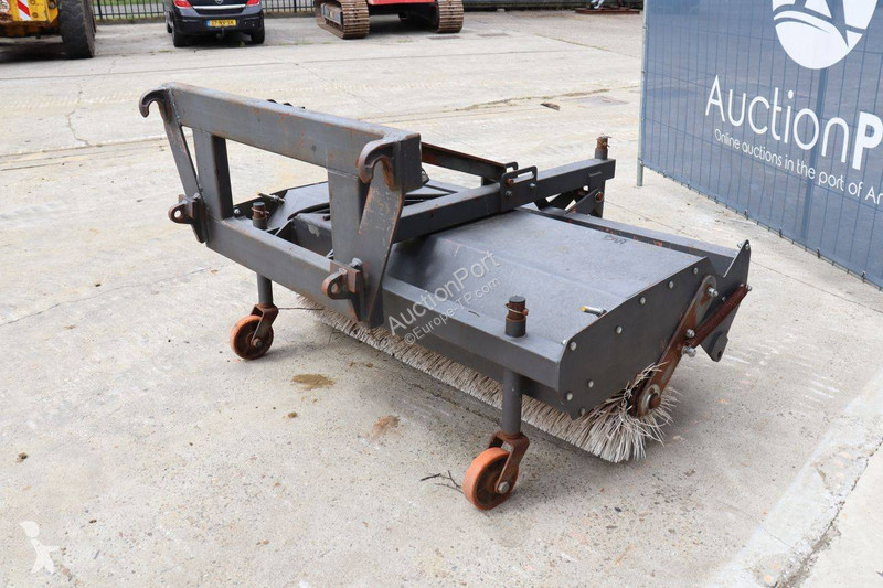 Chargeuse Giant V452T