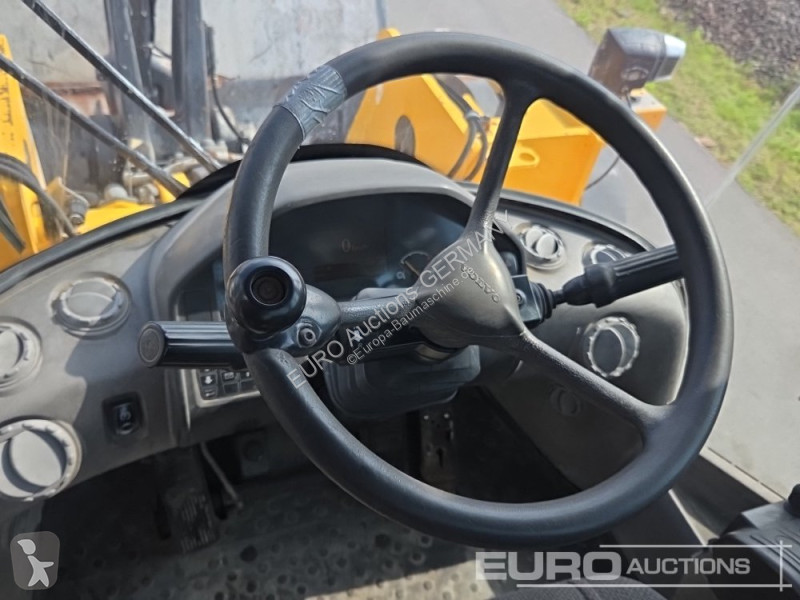 Навантажувач Volvo