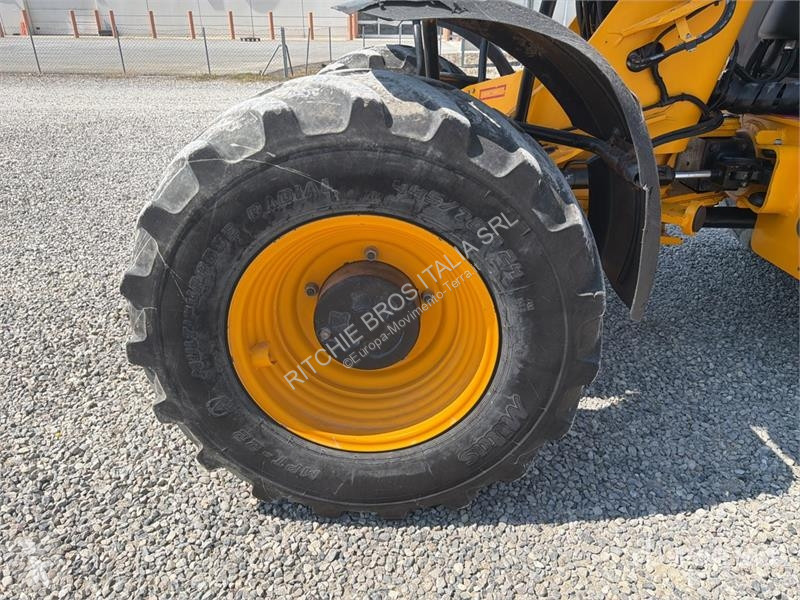 Навантажувач JCB Agri Wheel Loader