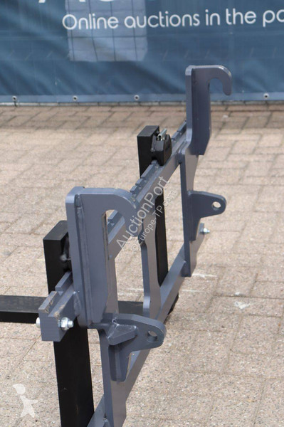 Eurotrac -CIF loader