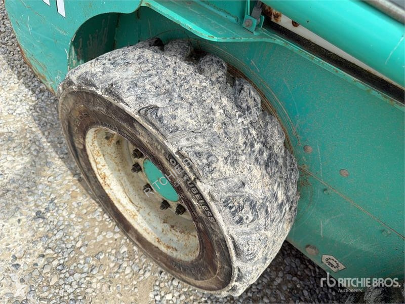 Chargeuse IHI 2041 Skid Steer Loader