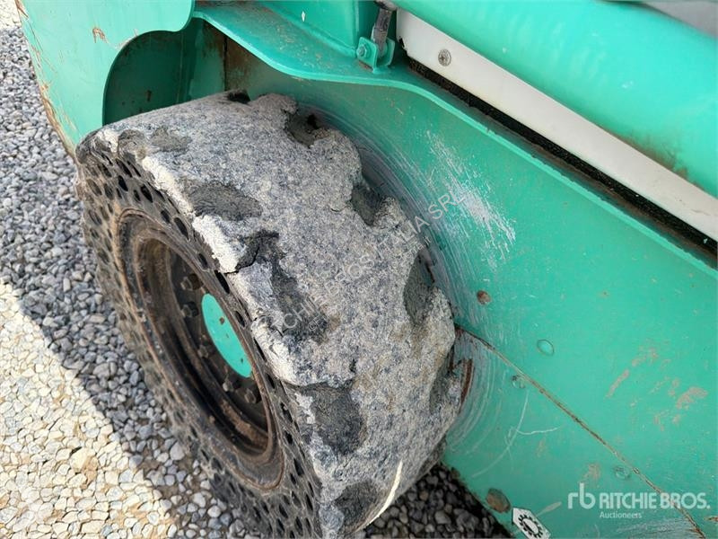 Chargeuse IHI 2041 Skid Steer Loader