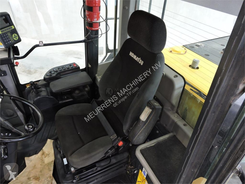 Nakladač Komatsu