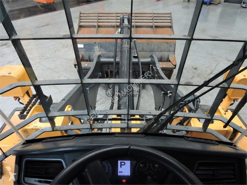 Shovel Hyundai HL955A