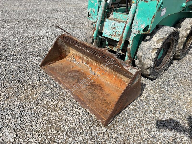 Chargeuse IHI 2041 Skid Steer Loader