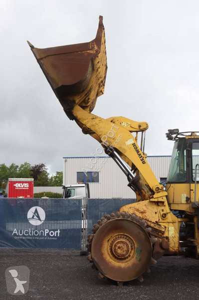 Chargeuse Komatsu WF450-3D