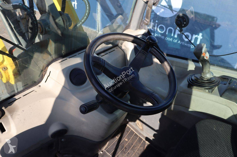 Kramer 353 loader