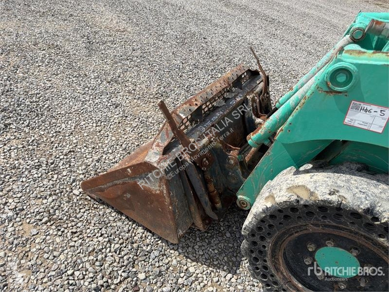 Chargeuse IHI 2041 Skid Steer Loader