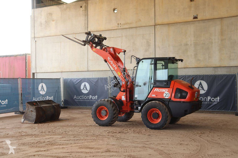 Pala cargadora Kubota R090