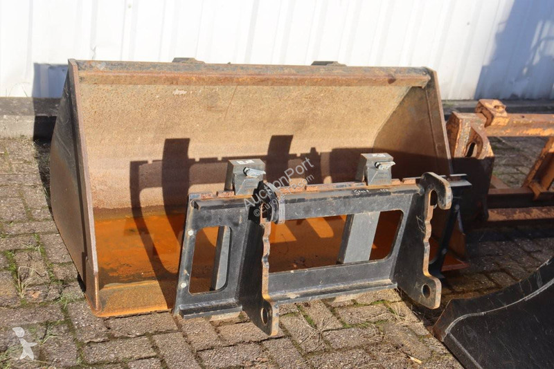 Shovel Giant G2500HD X-tra HD