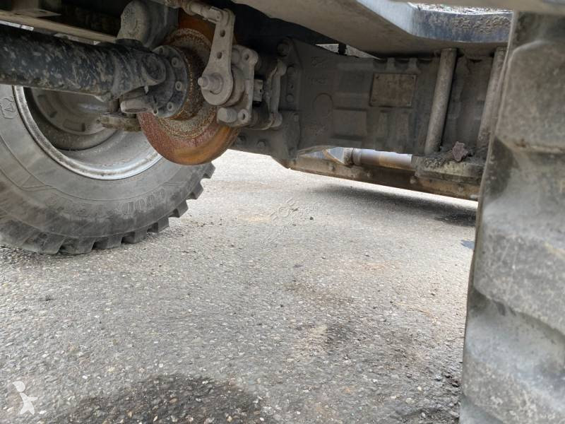 مُحمّلة Yanmar V 100 / Certificat CE endommagée
