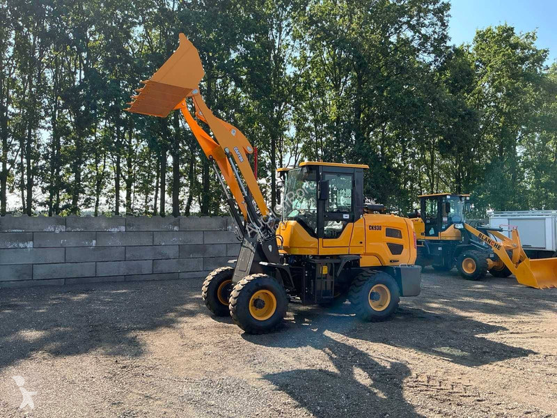 Pala cargadora Captok CK930