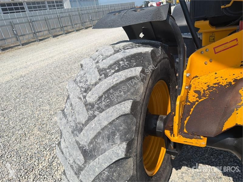 Навантажувач JCB Agri Wheel Loader