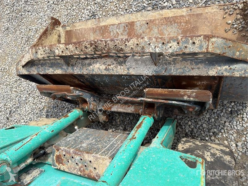 Chargeuse IHI 2041 Skid Steer Loader (Inoperable)