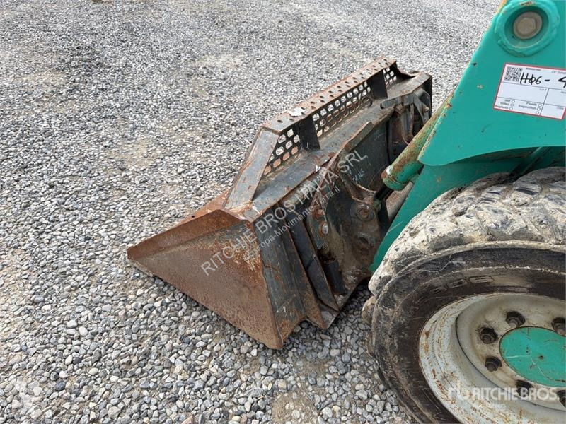 Chargeuse IHI 2041 Skid Steer Loader