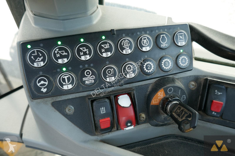 Pala Caterpillar 938M