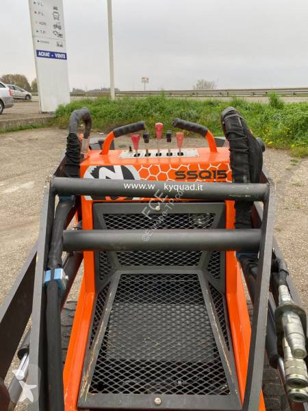 Shovel World Machinery WORKYQUAD SSQ15D Origine...