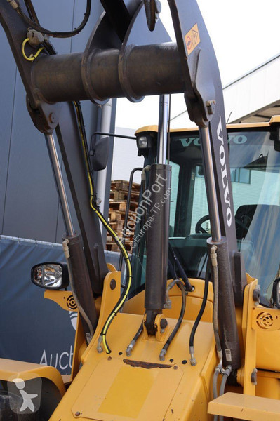 Nakladač Volvo G