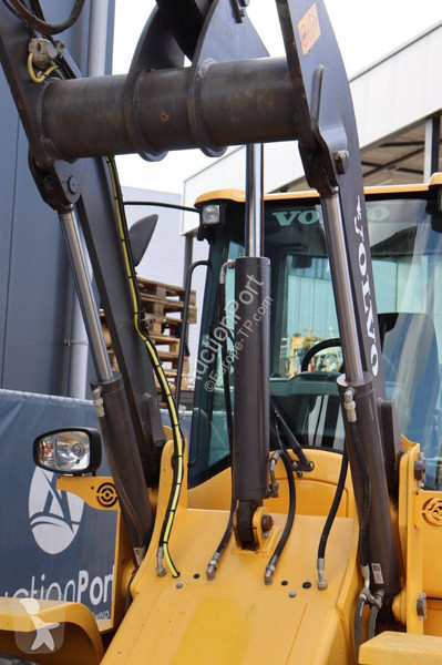 Nakladač Volvo G