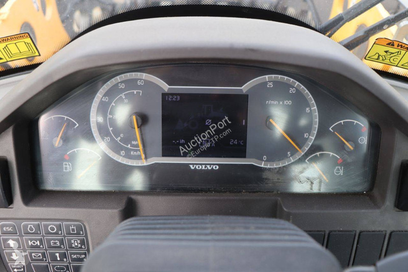Shovel Volvo L60H