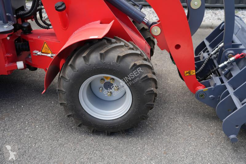 Materiel til dyreavl   810