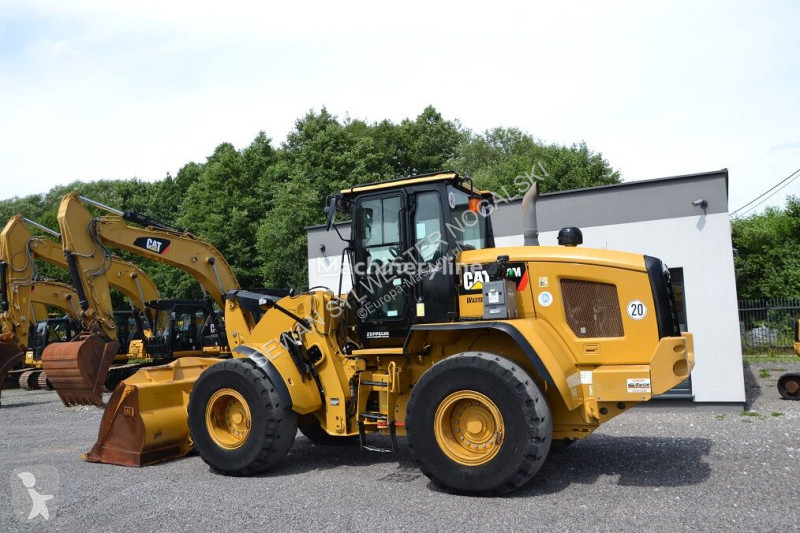 Shovel Caterpillar 938 M