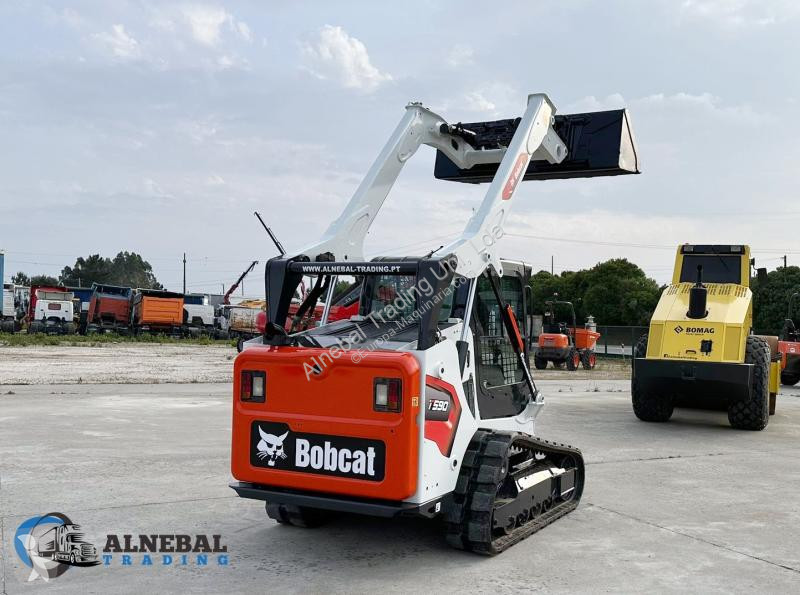 Shovel Bobcat  T590