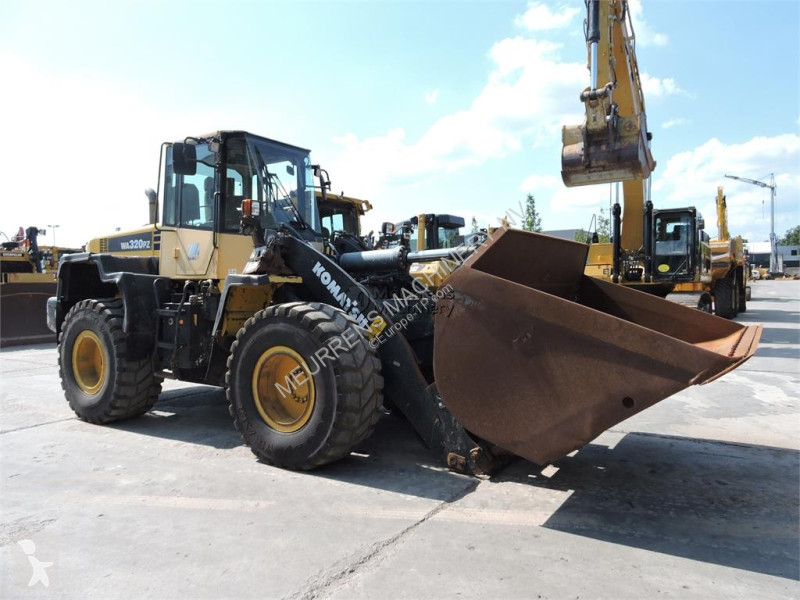 Pala Komatsu WA320