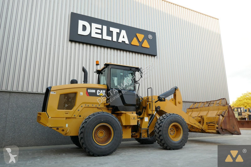 Pala Caterpillar M