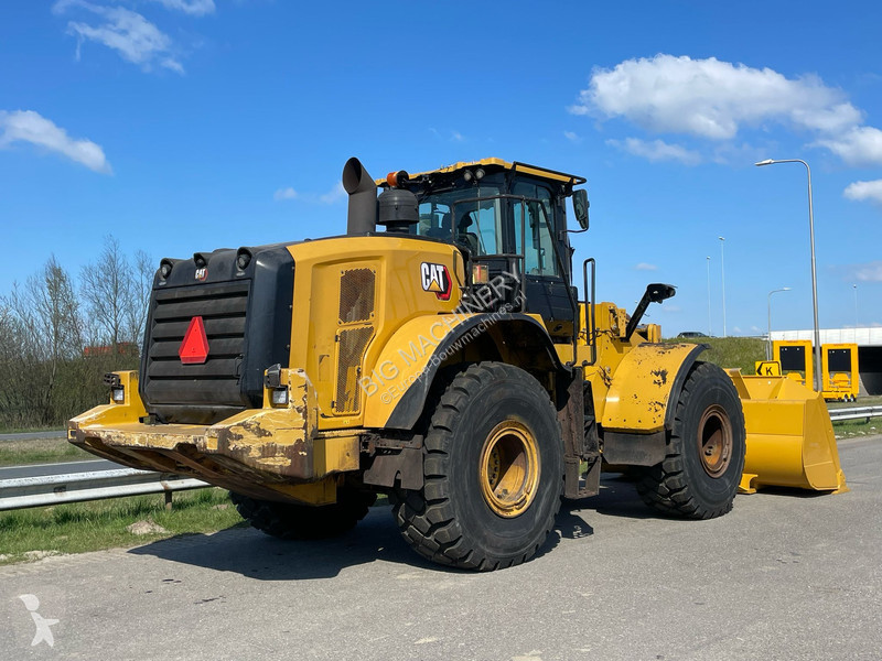 مُحمّلة Caterpillar 972M XE - CE / new tires /...