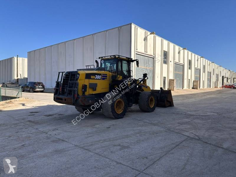Pala Komatsu 8EO