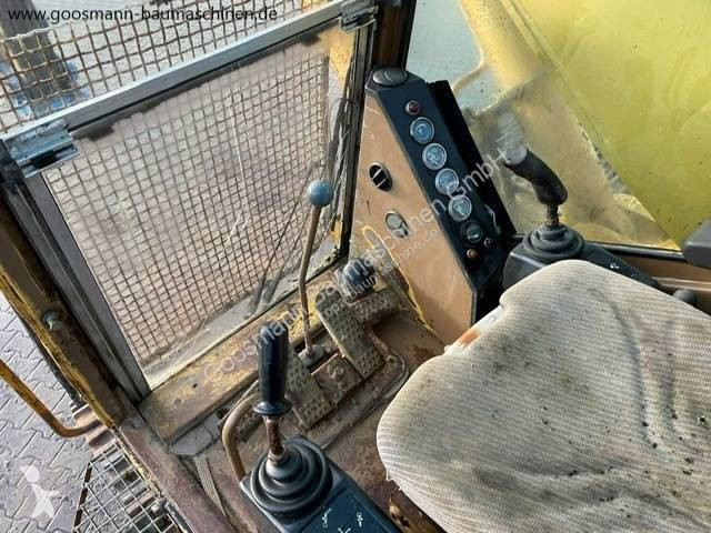 Shovel Caterpillar 231 D