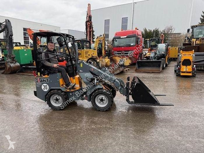 Shovel Giant G1100