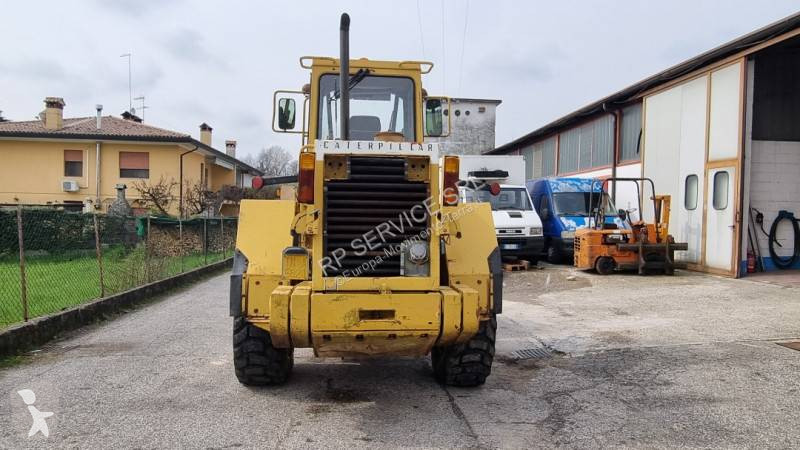 Shovel Caterpillar IT 28 B