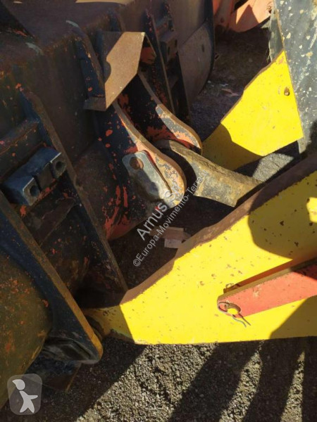 Incarcator New Holland W190