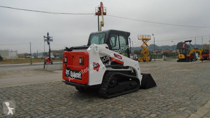 Pá carregadora Bobcat T 450