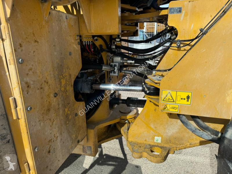 Shovel Caterpillar