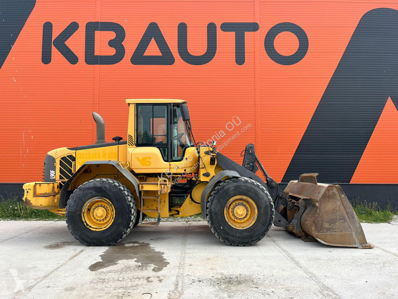 مُحمّلة Volvo L 90 F 4x4 CETRAL LUBRICATIO / AC