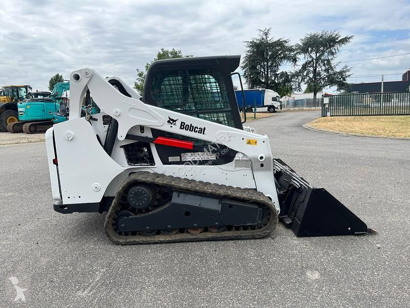 Pá carregadora Bobcat  T590