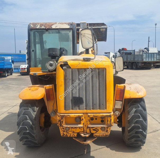 Shovel JCB  520