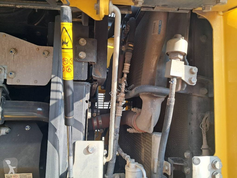 مُحمّلة Komatsu -8E0