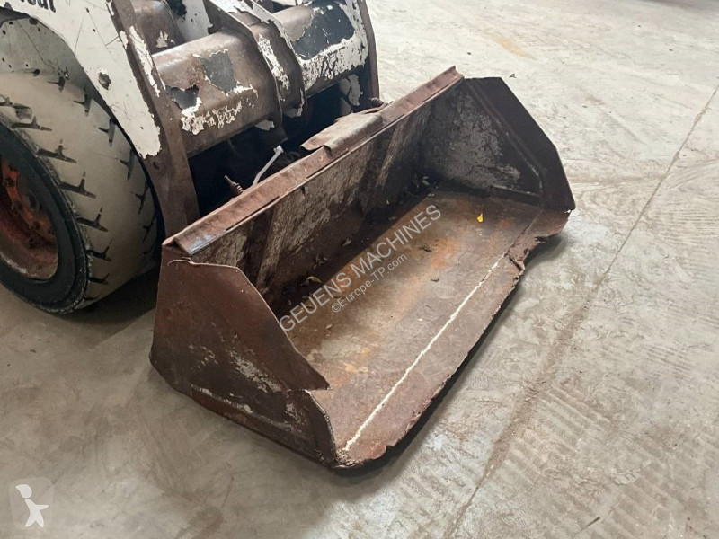 Shovel Bobcat
