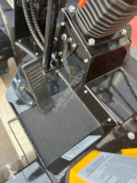 Фронтальный погрузчик Bulltrack Loader BTL25