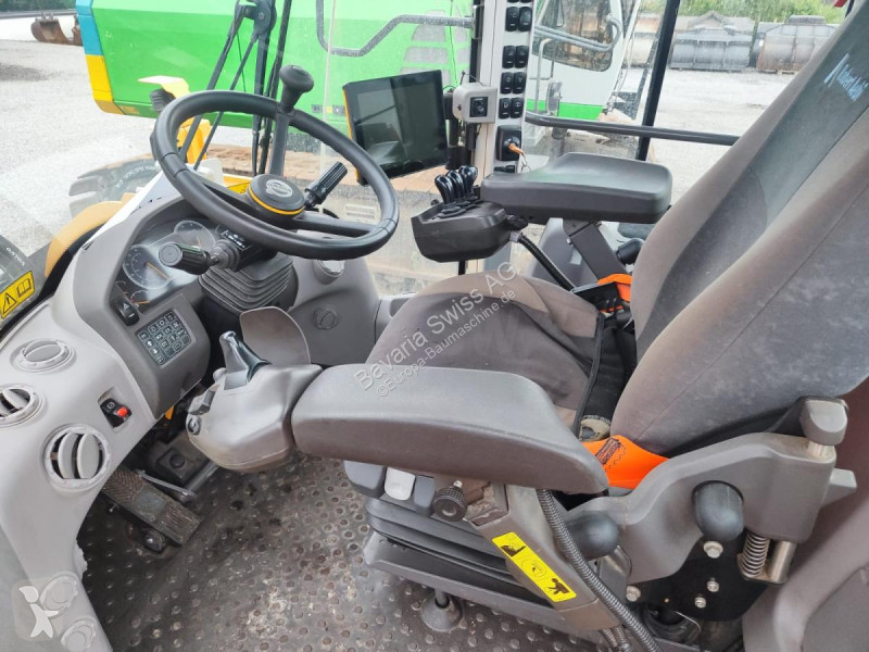 Nakladač Volvo L150H