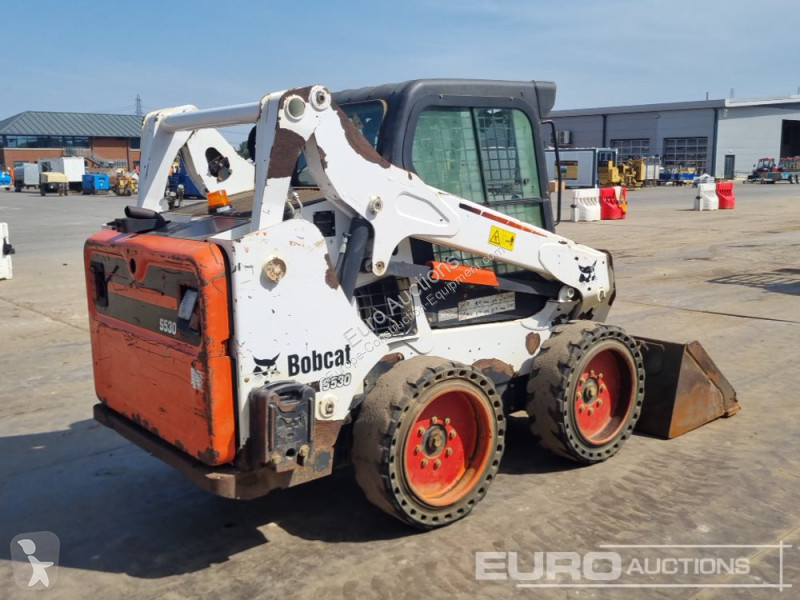 Shovel Bobcat S530