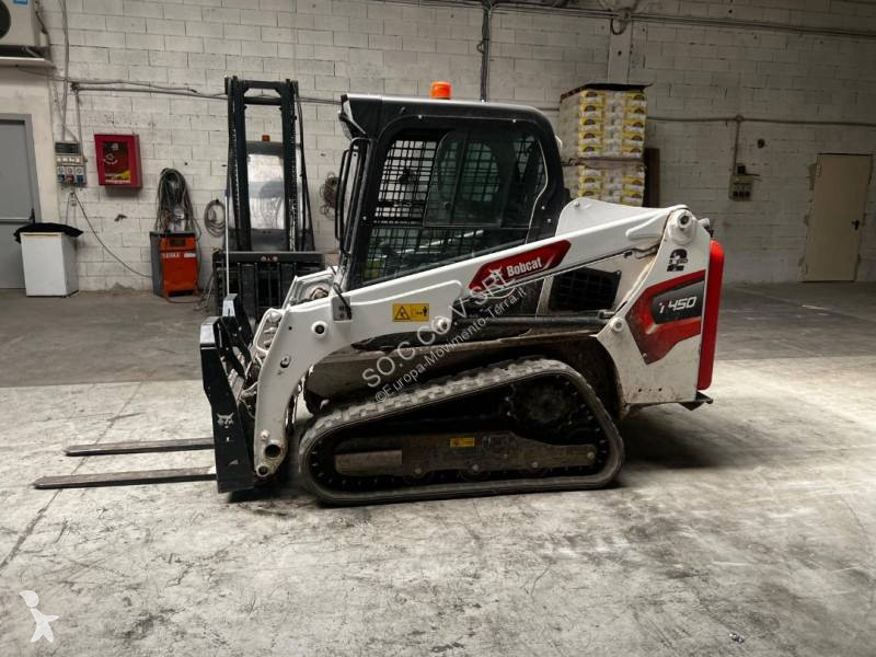 Shovel Bobcat