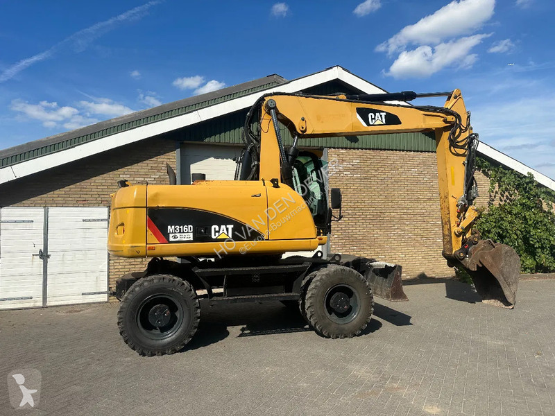 Excavator Caterpillar D