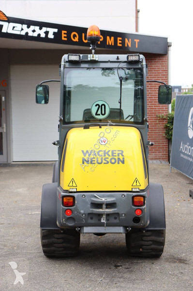 Pala cargadora Neuson WL25