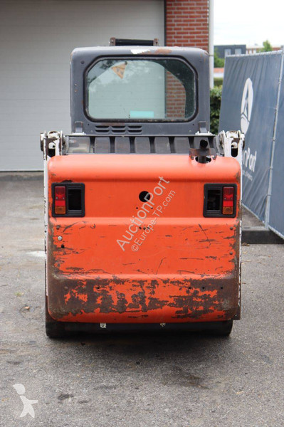 Shovel Bobcat